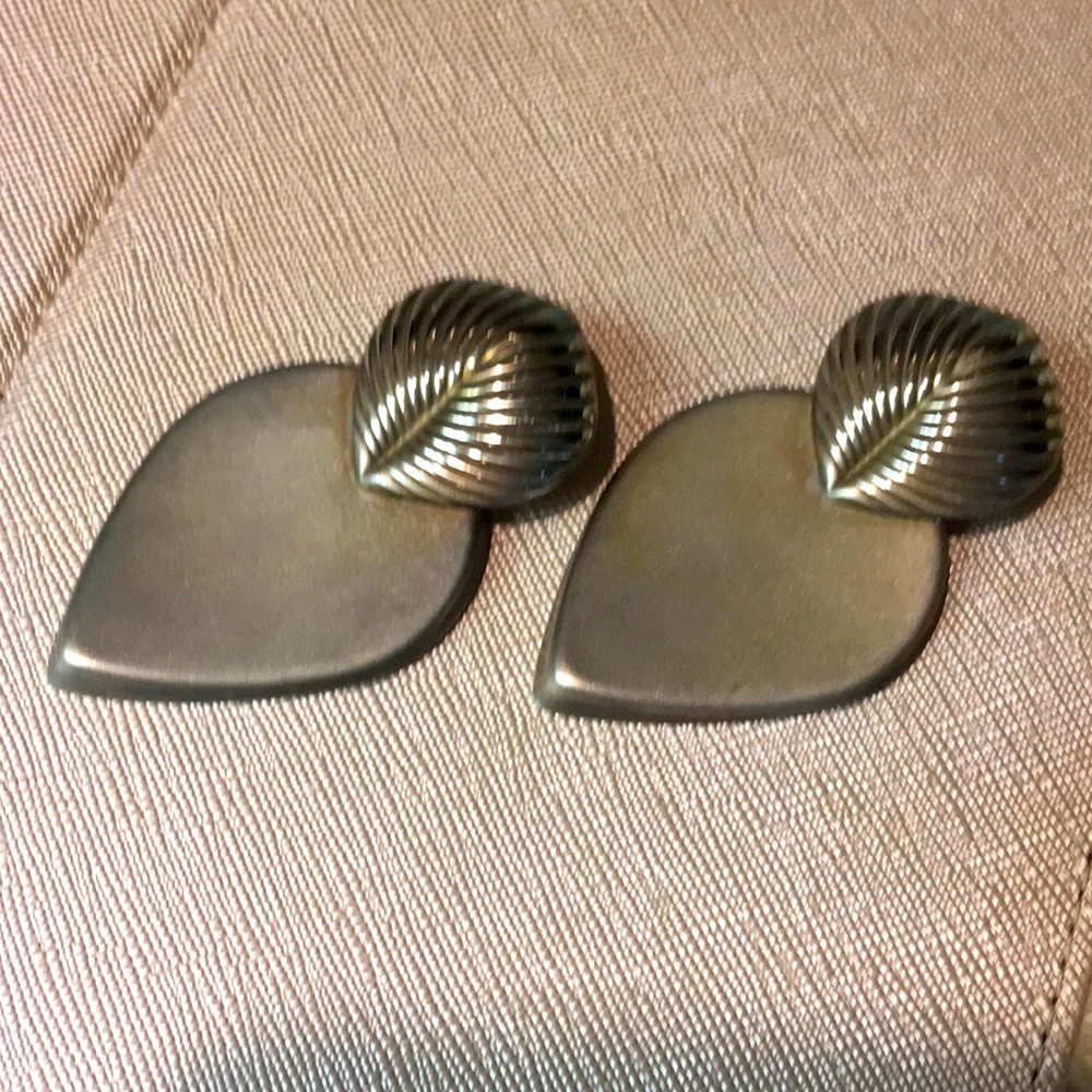 TEARDROP FLUTED ‘SILVERY/ROSEGOLD’ EARRINGS - Picture 1 of 6